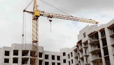 Μετά την θετική εισήγηση του ΣτΕ, υπογράφηκε ο Νέος Οικοδομικός Κανονισμός και ανοίγει o δρόμος για χιλιάδες οικοδομικές άδειες