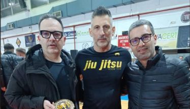 SUBROW FIGHT EVENTS ΣΥΛΛΟΓΟΣ ΦΙΛΩΝ ΑΥΤΟΑΜΥΝΑΣ Με τεράστια επιτυχία το κορυφαίο μαχητικό event της πόλης μας με συμμετέχοντες από όλη την Ελλάδα και Βαλκάνια 