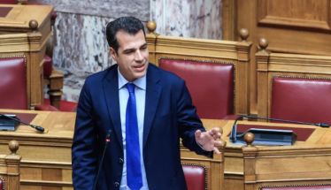 Δραστική μείωση  επιδομάτων σε αλλοδαπούς προανήγγειλε ο Πλεύρης