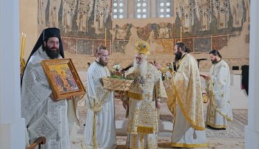 Η «πρώτη Ανάσταση» στην Παλαιά Μητρόπολη Βεροίας | χειροθεσία Αναγνώστου