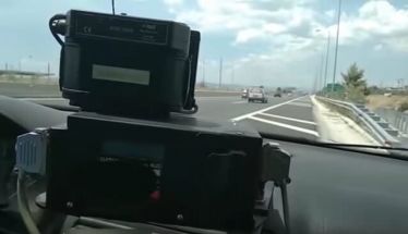 Φορητό ραντάρ της Τροχαίας Βέροιας «φρενάρει τους γκαζιάρηδες»
