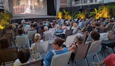 «Σαν ΣΤΑΡ του θερινού σινεμά»  Στις 18 και 19 Αυγούστου οι εξ αναβολής προβολές των ταινιών «Υπάρχω» και «Το διπλανό δωμάτιο»