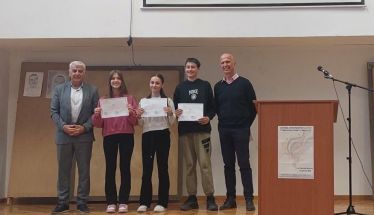 Διακρίσεις μαθητών/τριών  Γυμνασίων Ημαθίας στους Αγώνες Aυθορμήτου Λόγου 