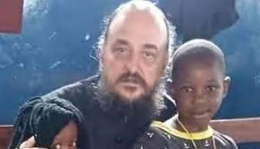 Ο βεροιώτης π. Σωφρόνιος επέστρεψε στην ιεραποστολή της Τανζανίας