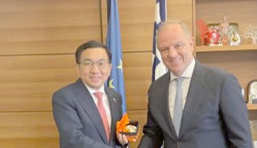 Συνάντηση Σταμενίτη, με τον Πρέσβη της Λαϊκής  Δημοκρατίας της Κίνας στην Ελλάδα