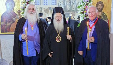 Δύο πολύτιμους συνεργάτες του τίμησε ο Μητροπολίτης κ. Παντελεήμων