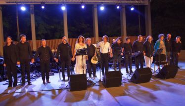 Νάουσα: «Από τον Μίκη Θεοδωράκη στον Απόστολο Καλδάρα», μια συναυλία γεμάτη συγκίνηση και Ελλάδα