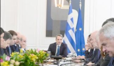 «Τρίζει» για πρώτη φορά η καρέκλα της κυβέρνησης  