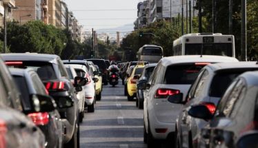 «Ραβασάκια» από την ΑΑΔΕ για χιλιάδες «ξεχασιάρηδες» οδηγούς