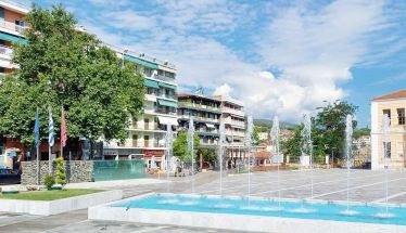 Ως ενιαίος χώρος θα μελετηθεί η Πλατεία Ωρολογίου, τα παλιά δικαστήρια και το Βήμα Απ. Παύλου