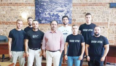 Οι πρωταθλητές του αθλήματος Διελκυστίνδας στον Δήμαρχο Βέροιας