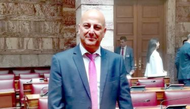 Απαντήσεις Αυγενάκη-Λυκουρέντζου σε ερώτηση του Βασίλη Κοτίδη για τους ροδακινοπαραγωγούς