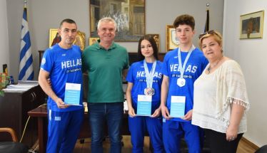 Βράβευση των πρωταθλητών  του Συλλόγου  Naoussa Taekwon-do  από τον Δήμο Νάουσας