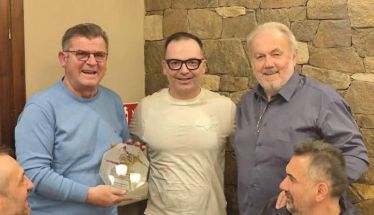 Χάντμπολ: Έκοψαν την βασιλόπιτα οι Βετεράνοι της Βέροιας - Τιμήθηκε ο Ν. Μάντζος