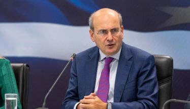 Μετά τον κυβερνητικό εκπρόσωπο  και ο Κωστής Χατζηδάκης  ανοίγει τη συζήτηση για άρση  της μονιμότητας στο Δημόσιο