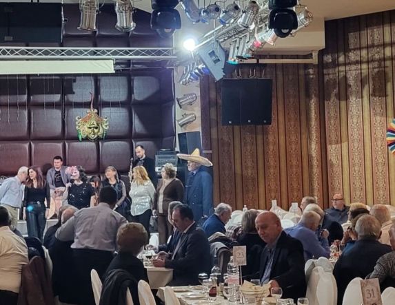 Με επιτυχία ο αποκριάτικος χορός των Μικρασιατών Ημαθίας 