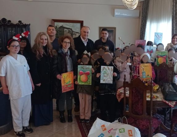 Μια ζεστή αγκαλιά Αγάπης στο Γηροκομείο Βέροιας