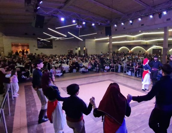 Ρεκόρ προσέλευσης στον ετήσιο χορό και κέφι μέχρι το πρωί με τον ανεπανάληπτο Γρηγόρη Σαμόλη και το συγκρότημά του