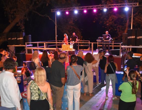 Naoussa Street Food Festival – Wine Edition 2025:Ένα ατελείωτο πάρτι «Ομαδικής Θεραπείας»