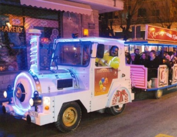 Γιορτινή ατμόσφαιρα στο κέντρο της Βέροιας με το Χριστουγεννιάτικο Τρενάκι του Δήμου- ΤΟ ΠΡΟΓΡΑΜΜΑ ΔΙΑΔΡΟΜΩΝ