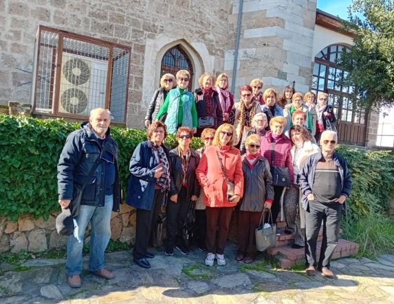 Εκπαιδευτική περιήγηση των ΚΑΠΗ σε ιστορικά μονοπάτια της Βέροιας