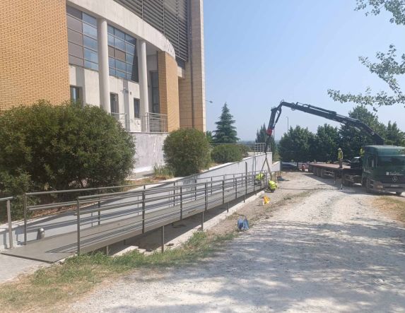 Ευχαριστίες του Δικηγορικού Συλλόγου Βέροιας στον Κ. Καλαϊτζίδη για την κατασκευή ειδικής ράμπας ΑΜΕΑ στο νέο Δικαστικό Μέγαρο