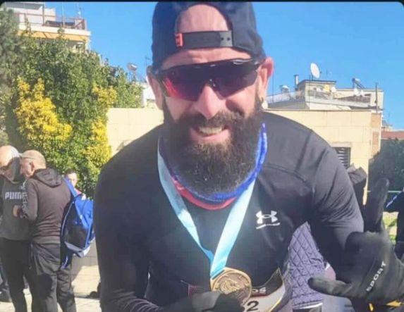 Ο Mr Breakfast του ΑΚΟΥ 99.6, Χρήστος Ασλανίδης, τερμάτισε με τα παιδιά του στον 12ο Φιλίππειο Δρόμο