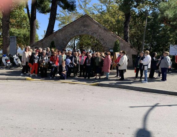 Εκδρομή των ΚΑΠΗ  Δ. Βέροιας στην περιοχή της Νάουσας 