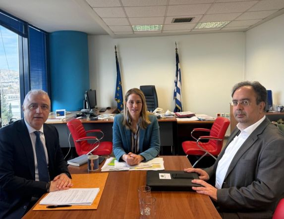 Τη δρομολόγηση σημαντικών έργων υποδομών και αγροτικής ανάπτυξης για τον Δήμο Βέροιας ζήτησε ο Λάζαρος Τσαβδαρίδης από κοινού με τον Δήμαρχο Βέροιας