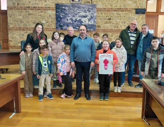 Για την αξία της αιμοδοσίας, μίλησαν  μαθητές του Δημοτικού Σχολείου Αγίου Γεωργίου με τον Δήμαρχο Βέροιας 