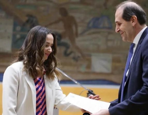 Υποψήφια διδάκτωρ Νομικής του ΑΠΘ η Χρύσα Βεσυροπούλου - Συγχαρητήριο μήνυμα του Τάσου Μπαρτζώκα