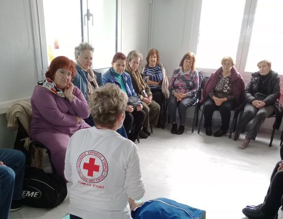 Ενημέρωση στη Δημοτική Βιβλιοθήκη Μακροχωρίου, για χορήγηση πρώτων βοηθειών