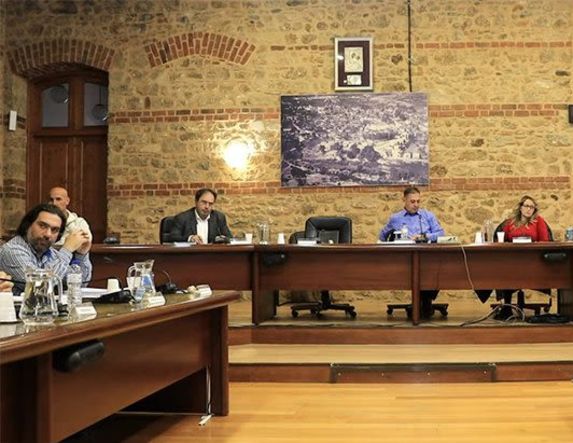 Στο χθεσινό δημοτικό συμβούλιο Δήμαρχος Βέροιας: Τα καίρια  προβλήματα της Αυτοδιοίκηση  έμειναν πίσω, για μια φορά ακόμα -Συγκέντρωση διαμαρτυρίας αιρετών έξω από τη Βουλή στις 19 Δεκεμβρίου