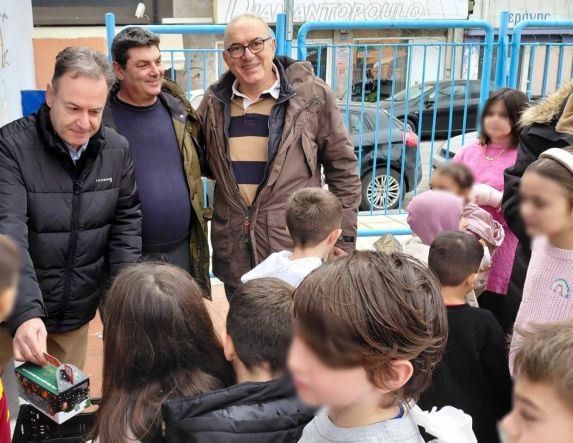 Διανομή φρούτων από τον Δήμο Βέροιας σε συνεργασία με τις Ελληνικές Συνεταιριστικές Ομάδες και το Χαμόγελο του Παιδιού