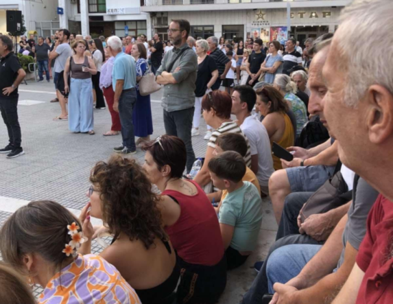 Συγκέντρωση και στη Βέροια για «Δικαιοσύνη» στην τραγωδία των Τεμπών