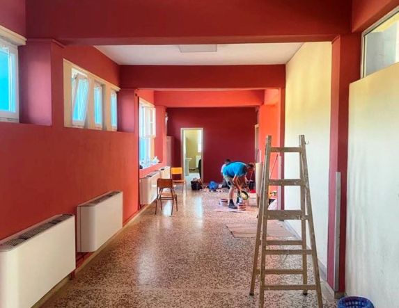 Ολοκληρώθηκε ο ελαιοχρωματισμός στο Γυμνάσιο Κοπανού, ξεκινά στο 2ο Γυμνάσιο Νάουσας