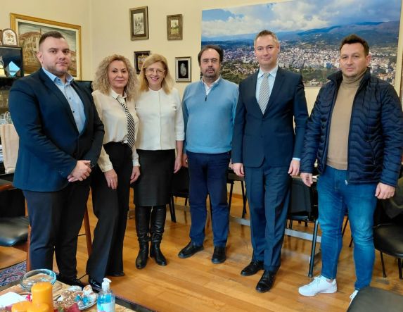 Τον Δήμαρχο Βέροιας επισκέφθηκε η Γενική Πρόξενος της Ρουμανίας