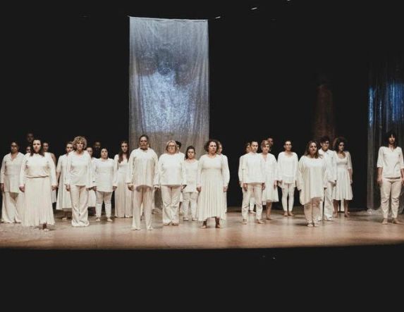  ΠΑΡΑΣΚΕΥΗ 21 ΝΟΕΜΒΡΙΟΥ  «Φωνές Γυναικών» με αληθινές  μαρτυρίες και ιστορίες, από την  Θεατρική Ομάδα «Θέρως», στη Στέγη