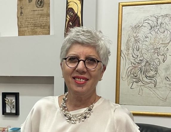 ΕΥΧΕΣ  ΓΙΑ ΤΗ ΝΕΑ ΣΧΟΛΙΚΗ ΧΡΟΝΙΑ 