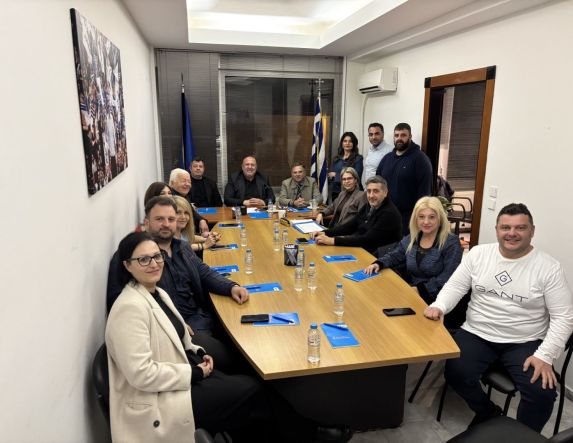 Πραγματοποιήθηκε η πρώτη μετά τις πρόσφατες εκλογές  κοινή συνεδρίαση  των κομματικών οργάνων της Νέας Δημοκρατίας Ημαθίας  στα γραφεία της Δ.Ε.Ε.Π. στη Βέροια