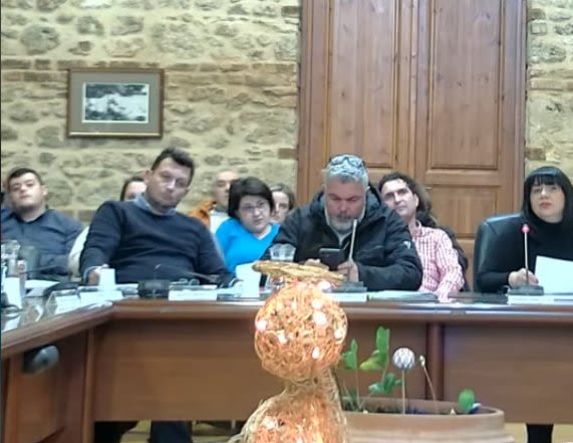 ΔΗΜΟΤΙΚΟ ΣΥΜΒΟΥΛΙΟ ΒΕΡΟΙΑΣ  Δυναμικό αίτημα πολιτών για επέκταση του προαστιακού Θεσσαλονίκης σε Βέροια, Νάουσα, Σκύδρα και Έδεσσα  -Ομόφωνα εγκρίθηκε το ψήφισμα για στήριξη του δήμου Βέροιας