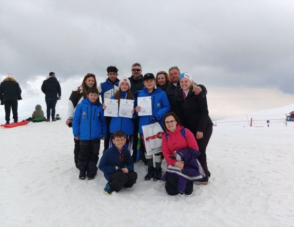   Ο ΕΟΣ Νάουσας, με 3  αθλητές και αθλήτριες στο 2ο Περιφερειακό Πρωτάθλημα Αλπικών Αγωνισμάτων κατηγορίας ΠΑΜΠ-ΠΑΓΚ Βόρειας και Νότιας Περιφέρειας.