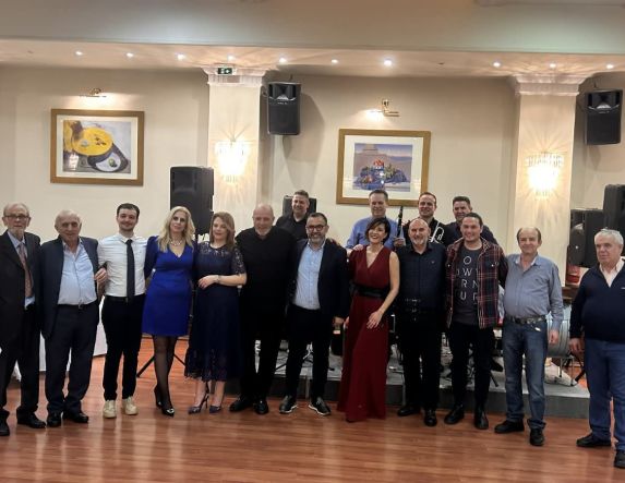 Πραγματοποιήθηκε με εξαιρετικά μεγάλη επιτυχία ο ετήσιος χορός του Συλλόγου Βλάχων Βέροιας