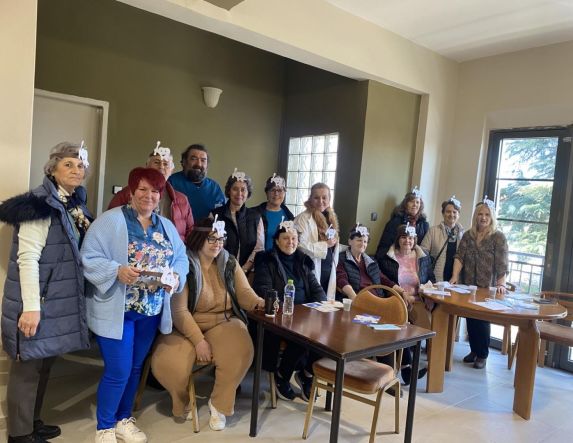 Με επιτυχία ολοκληρώθηκε ο κύκλος ενημερωτικών ομιλιών που πραγματοποιήθηκε στα ΚΑΠΗ των Δημοτικών Κοινοτήτων, σε συνεργασία  με την 3η ΥΠΕ ΗΜΑΘΙΑΣ και με το Κέντρο Υγείας Νάουσας