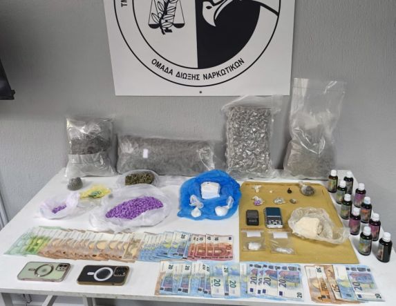 Συνελήφθησαν 2 άτομα στην Ημαθία για διακίνηση και κατοχή ναρκωτικών ουσιών