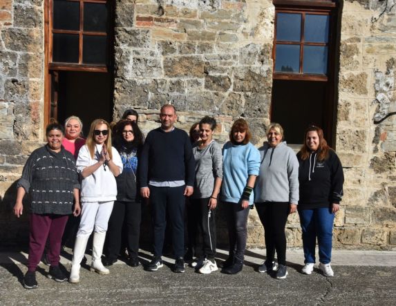 Εθελοντές καθάρισαν το κτίριο Λόγγου Τουρπάλη ενόψει της εγκατάστασης του Παραρτήματος του Ε.Κ.Ε.Τ.Α. στη Νάουσα