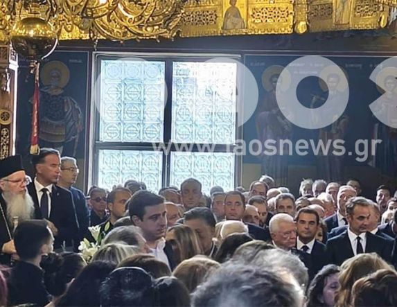 «Έφυγε το καλύτερο παιδί»  τα λόγια Μητσοτάκη στον επικήδειο για τον Απόστολο Βεσυρόπουλο  – Πλήθος κόσμου στο  τελευταίο αντίο