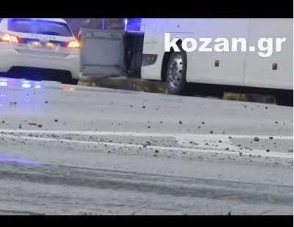 Κοζάνη: Τροχαίο  με λεωφορείο  που μετέφερε  εργαζόμενους  της ΔΕΗ - Έπαθε ανακοπή ο οδηγός