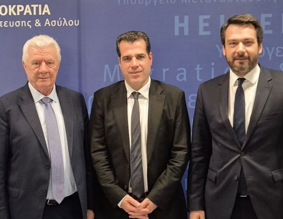 Τάσος Μπαρτζώκας: Αναβάθμιση Κλειστού Δημοτικού Γυμναστηρίου Αλεξάνδρειας (Δ.Α.Κ.) - Δημιουργία νέου γηπέδου 5x5 - Αναβάθμιση αθλητικών εγκαταστάσεων του Δήμου