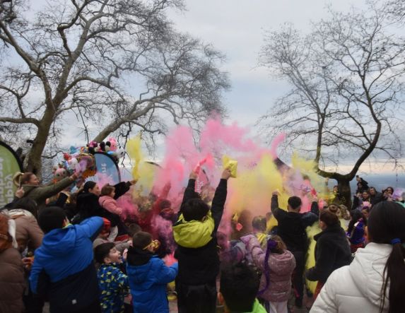 Πραγματοποιήθηκε με επιτυχία η έναρξη της «Νάουσα–Αποκριά 2026» την Τσικνοπέμπτη